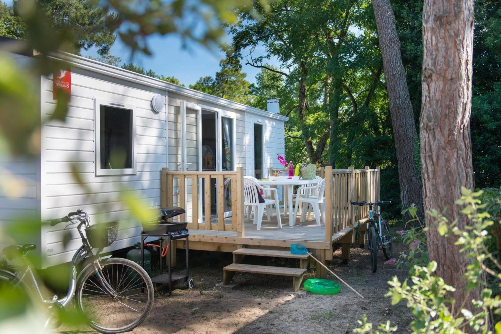 Camping Officiel Siblu Domaine De Dugny 翁赞 外观 照片